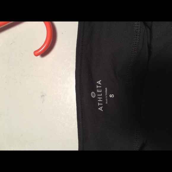 Athleta yoga Capris - Picture 3 of 3